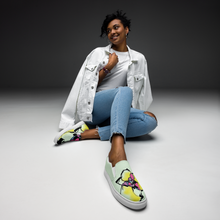 Load image into Gallery viewer, Mint Flower Women’s slip-on canvas shoes