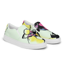 Load image into Gallery viewer, Mint Flower Women’s slip-on canvas shoes